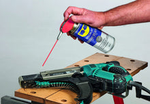 Charger l'image dans la galerie, WD-40 Specialist • Lubrifiant Sec Au PTFE • Spray Double Position • Anti Friction • Lubrifie en laissant un film sec • Compatible tous métaux, plastique et verre • 400 ML