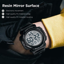 Charger l'image dans la galerie, kieyeeno Montre Homme Digitale Sport Militaire,50M Multifonction Étanche LED Lumière Alarme Calendrier Alarme Calendrier Chronomètre 12/24H Noir
