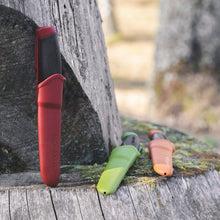 Charger l'image dans la galerie, COUTEAU MORA COMPANION ROUGE DALA 14070
