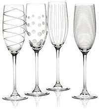 Charger l'image dans la galerie, Mikasa Set 4 Verres Crystal Flutes Champagne Motifs Différents Lavage Mains Uniquement
